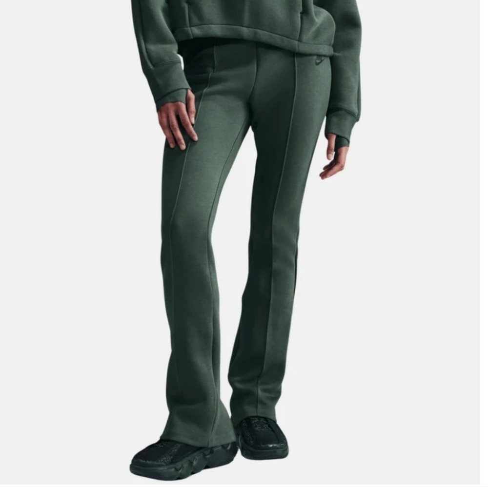 Nike Fleece High-Waisted Slim Pants